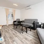 Villa Kuca Za Odmor Kamenjani-skabrnja *