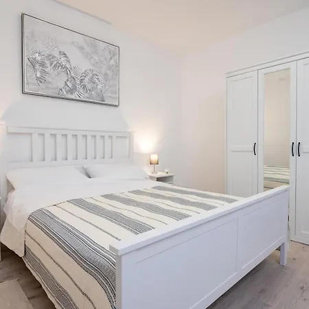 Kuca Za Odmor Kamenjani-skabrnja Βίλα