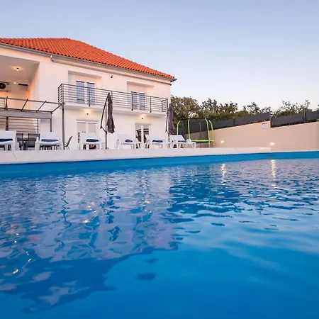 Villa Kuca Za Odmor Kamenjani-skabrnja