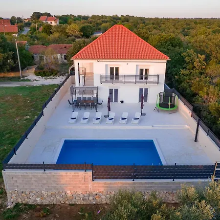 Kuca Za Odmor Kamenjani-skabrnja * Skabrnje